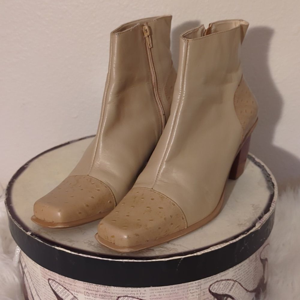 cloudwalkers Beige and Tan Leather Ankle Boots
